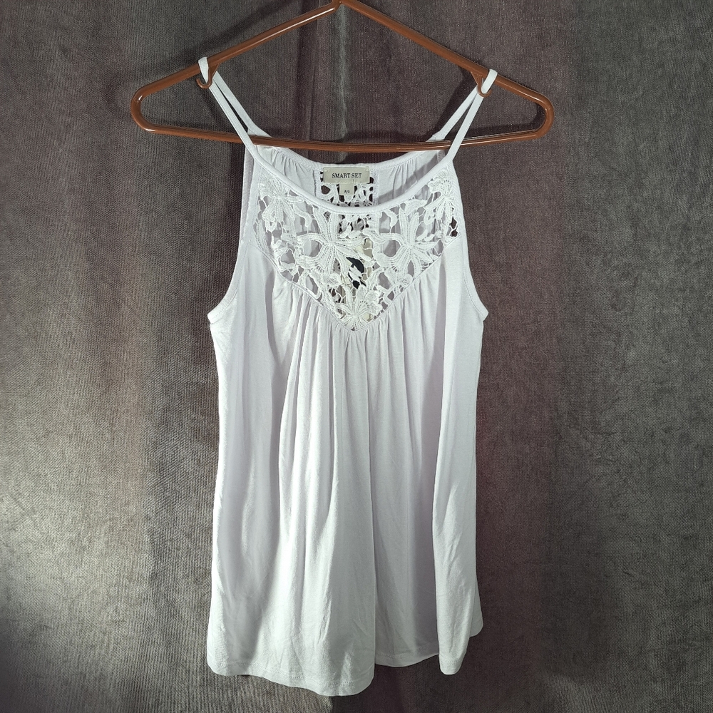 Smart Set High Necked White Tank Top with Crotchet Style Accent Front Back NWT S